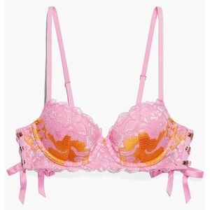 Savage x Fenty Lace'd‎ Up Padded Low Balconette Bra